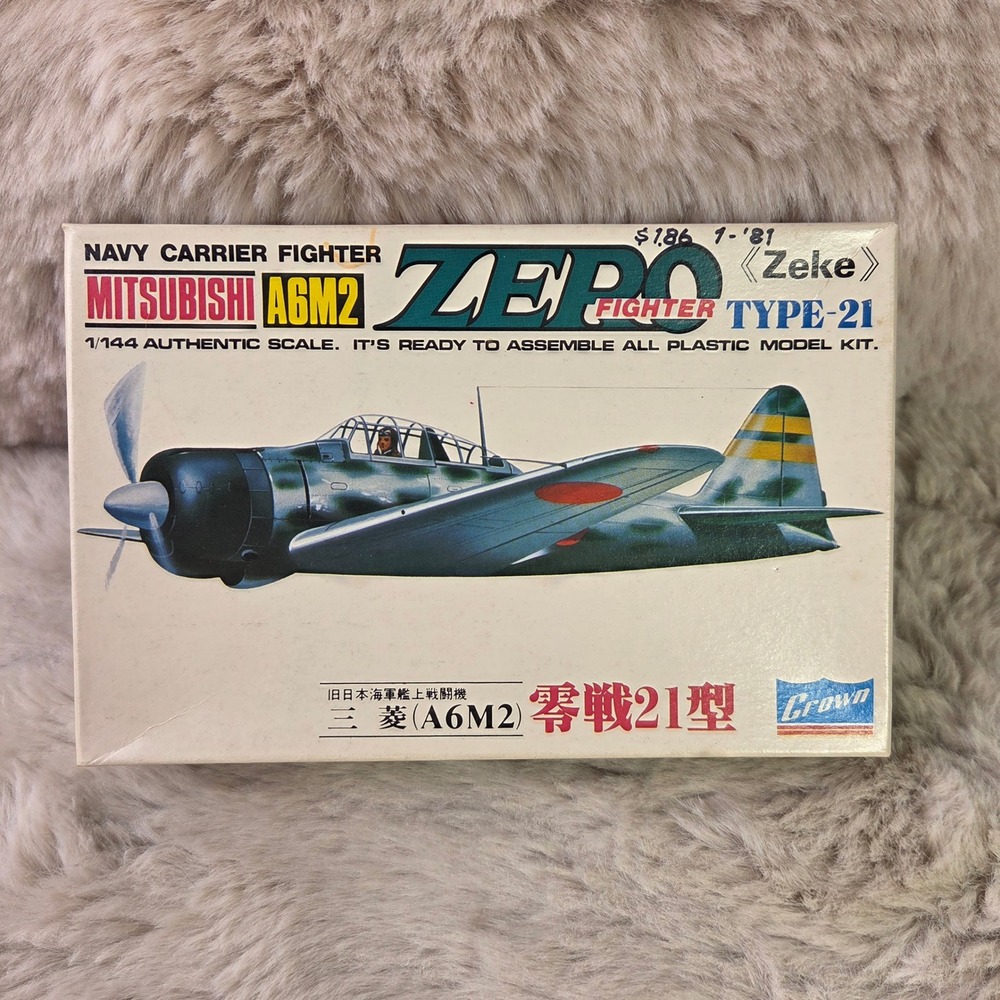 Crown Mitsubishi A6M2 Zero Fighter Type-21 1/144 Scale Model Kit Zeke Vintage